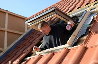 Pose de fenêtres de toit Velux à Saint-Aubin-la-Plaine
